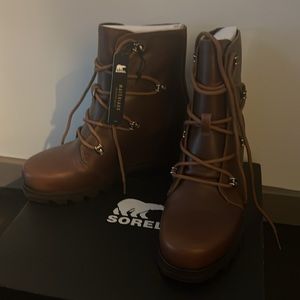 NWT Sorel Wedge Booties